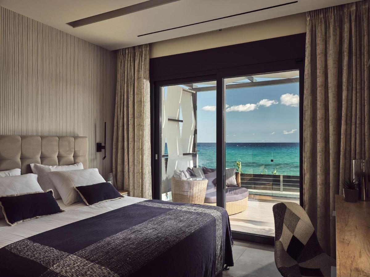 אליקאנאס Blue View Villa - Coastal Elegance With Swim Spa, By Zantewize מראה חיצוני תמונה